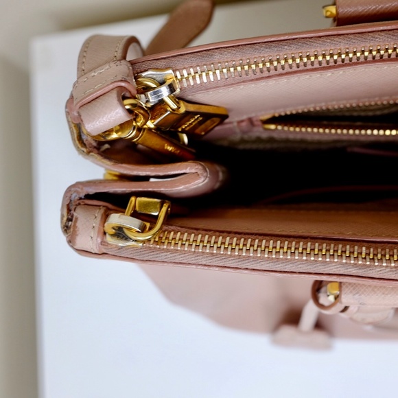 THE ORIGINAL Blush Nude Prada Galleria Saffiano Handbag - Picture 9 of 13